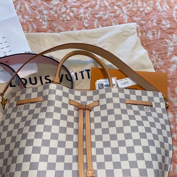 Sold Louis Vuitton girolata - Picture 2 of 12